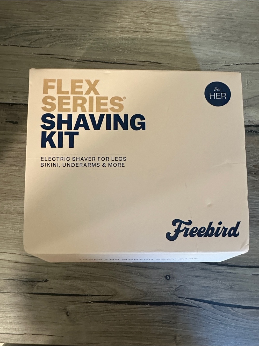 freebird Flex Series Shaving Kit - Cream & Navy Blue